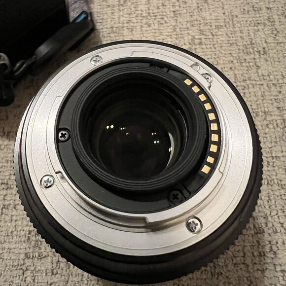 Fujifilm X-T4 26.1 MP Mirrorless Camera Silver Bundle With 2 Lens And Camera Bag - Picture 14 of 15